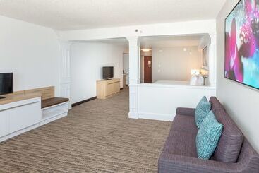 هتل Hilton Garden Inn Daytona Beach Airport