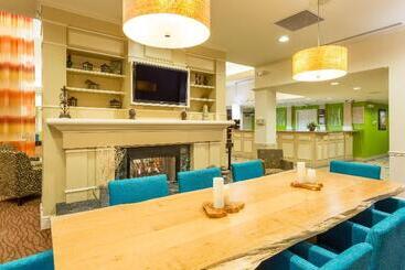 هتل Hilton Garden Inn Daytona Beach Airport
