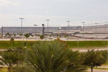 هتل Hilton Garden Inn Daytona Beach Airport