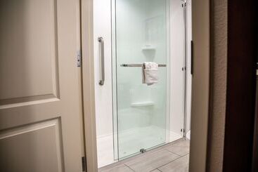 هتل Hilton Garden Inn Fayetteville Fort Liberty