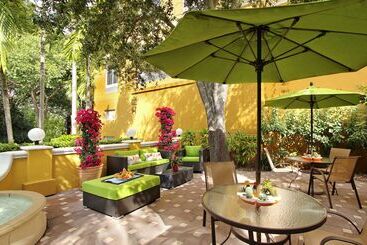 هتل Hilton Garden Inn Fort Lauderdale Airport Cruise Port