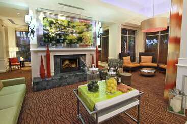 هتل Hilton Garden Inn Fort Lauderdale Airport Cruise Port