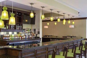 هتل Hilton Garden Inn Hampton Coliseum Central