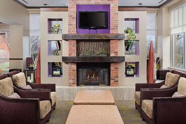 هتل Hilton Garden Inn Hartford North/bradley Int L Airport