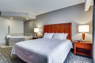 هتل Hilton Garden Inn Louisville/northeast