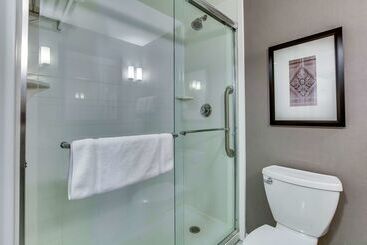هتل Hilton Garden Inn Louisville/northeast