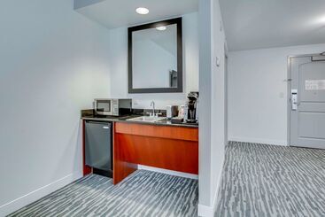 هتل Hilton Garden Inn Louisville/northeast