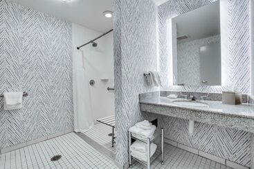 هتل Hilton Garden Inn Louisville/northeast