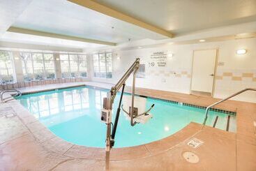 هتل Hilton Garden Inn Ontario/rancho Cucamonga