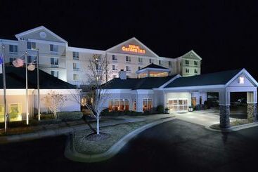 هتل Hilton Garden Inn Raleigh Capital Blvd I540