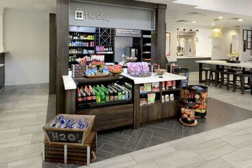 هتل Hilton Garden Inn Raleigh Capital Blvd I540