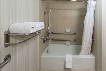 هتل Hilton Garden Inn Tallahassee Central