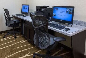 هتل Hilton Garden Inn Tallahassee Central