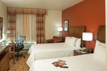 هتل Hilton Garden Inn Tulsa Airport