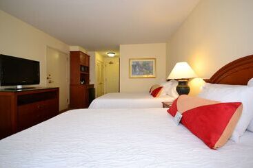 هتل Hilton Garden Inn Tulsa Airport