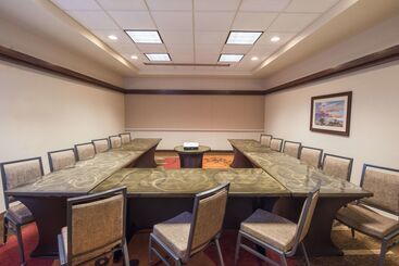 هتل Hilton Garden Inn Wisconsin Dells