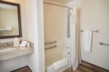 Отель Hilton Garden Inn Wisconsin Dells