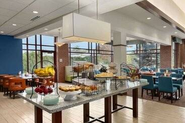Отель Hilton Garden Inn Wisconsin Dells