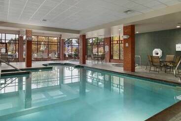Отель Hilton Garden Inn Wisconsin Dells