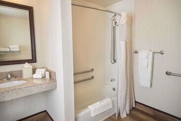 Отель Hilton Garden Inn Wisconsin Dells