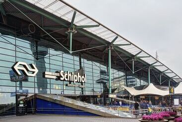 هتل Holiday Inn Express Amsterdam   Schiphol, An Ihg