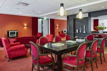 هتل Holiday Inn Express Amsterdam   Schiphol, An Ihg