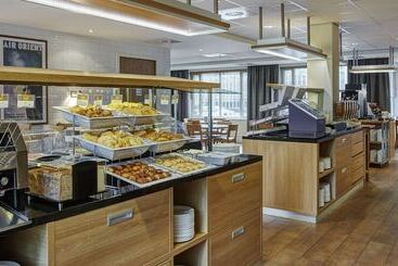 هتل Holiday Inn Express Amsterdam   Schiphol, An Ihg