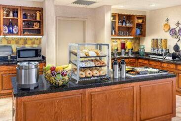 هتل Homewood Suites By Hilton Santa Fenorth