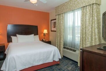 هتل Homewood Suites By Hilton Sarasota