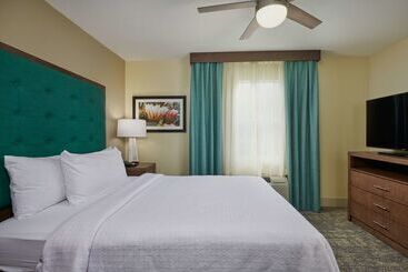هتل Homewood Suites By Hilton Sarasota
