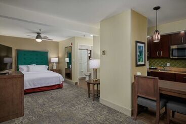 هتل Homewood Suites By Hilton Sarasota