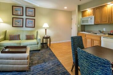 هتل Homewood Suites By Hilton Sarasota