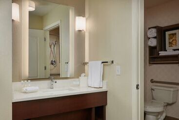 هتل Homewood Suites By Hilton Sarasota