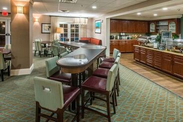 هتل Homewood Suites By Hilton Sarasota