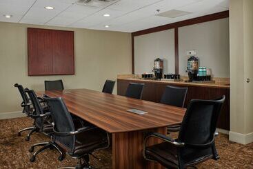 هتل Homewood Suites By Hilton Sarasota
