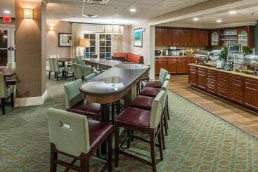 هتل Homewood Suites By Hilton Sarasota