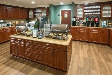 هتل Homewood Suites By Hilton Sarasota