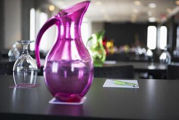 هتل Hôtel Alt Quartier Dix30