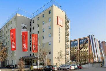 هتل Ibis Stuttgart Airport Messe