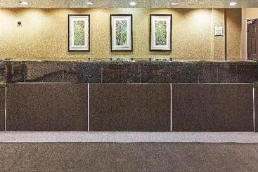 هتل La Quinta By Wyndham Houston Hobby Airport