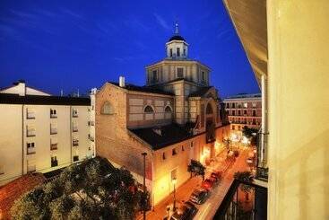 هتل NH Collection Madrid Palacio De Tepa