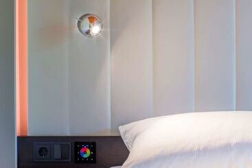 هتل Park Inn By Radisson Frankfurt Airport