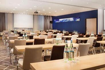 ホテル Park Inn By Radisson Stuttgart