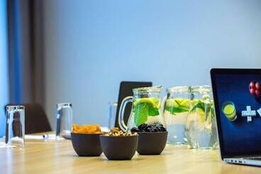 ホテル Park Inn By Radisson Stuttgart