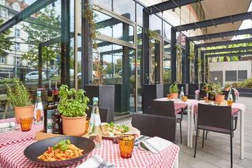 ホテル Park Inn By Radisson Stuttgart