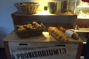ホテル Provisorium13