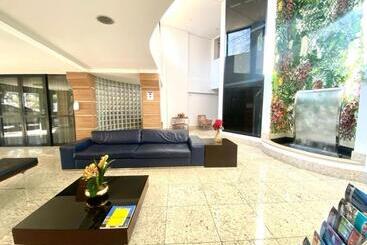 هتل Sun Square Suites