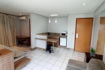 هتل Sun Square Suites