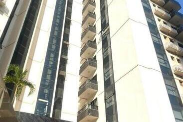 هتل Sun Square Suites