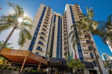 هتل Sun Square Suites
